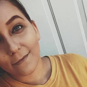 Meet your Posher, Dena